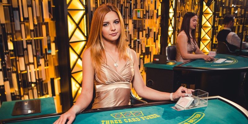 Poker có cách chơi phức tạp, nhưng cuốn hút